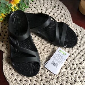 CROCS Black Slip-On Kadee II Sandals. SIZE 8